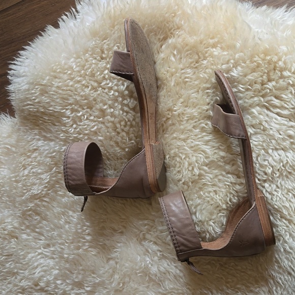 Frye carson leather sandals 7.5 - Picture 5 of 13